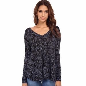FREE PEOPLE Reversible Long Sleeve Printed High Low Hem Blouse Top Shirt XS